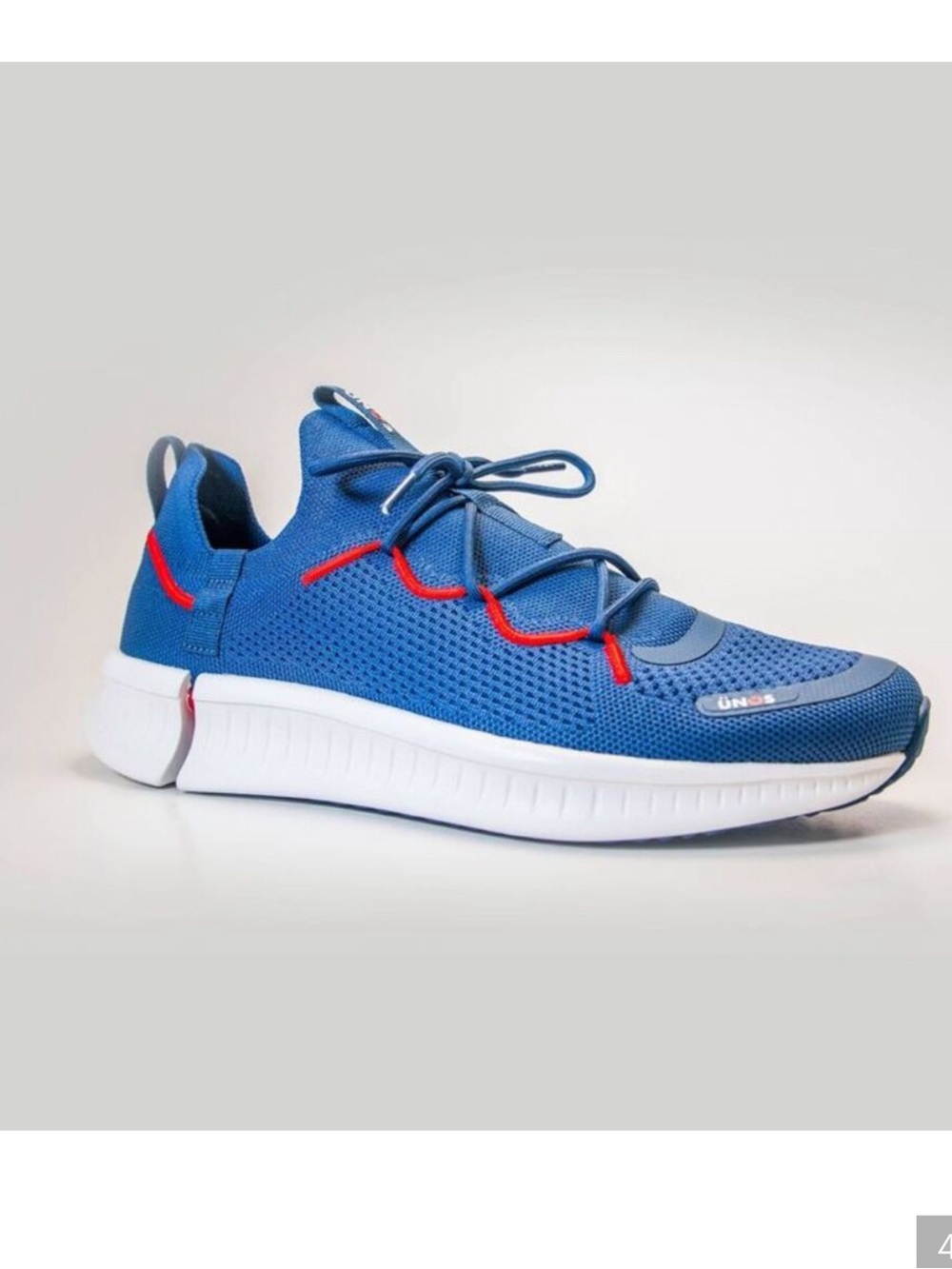 Unos Blue Athletic Sneakers with Red Accents